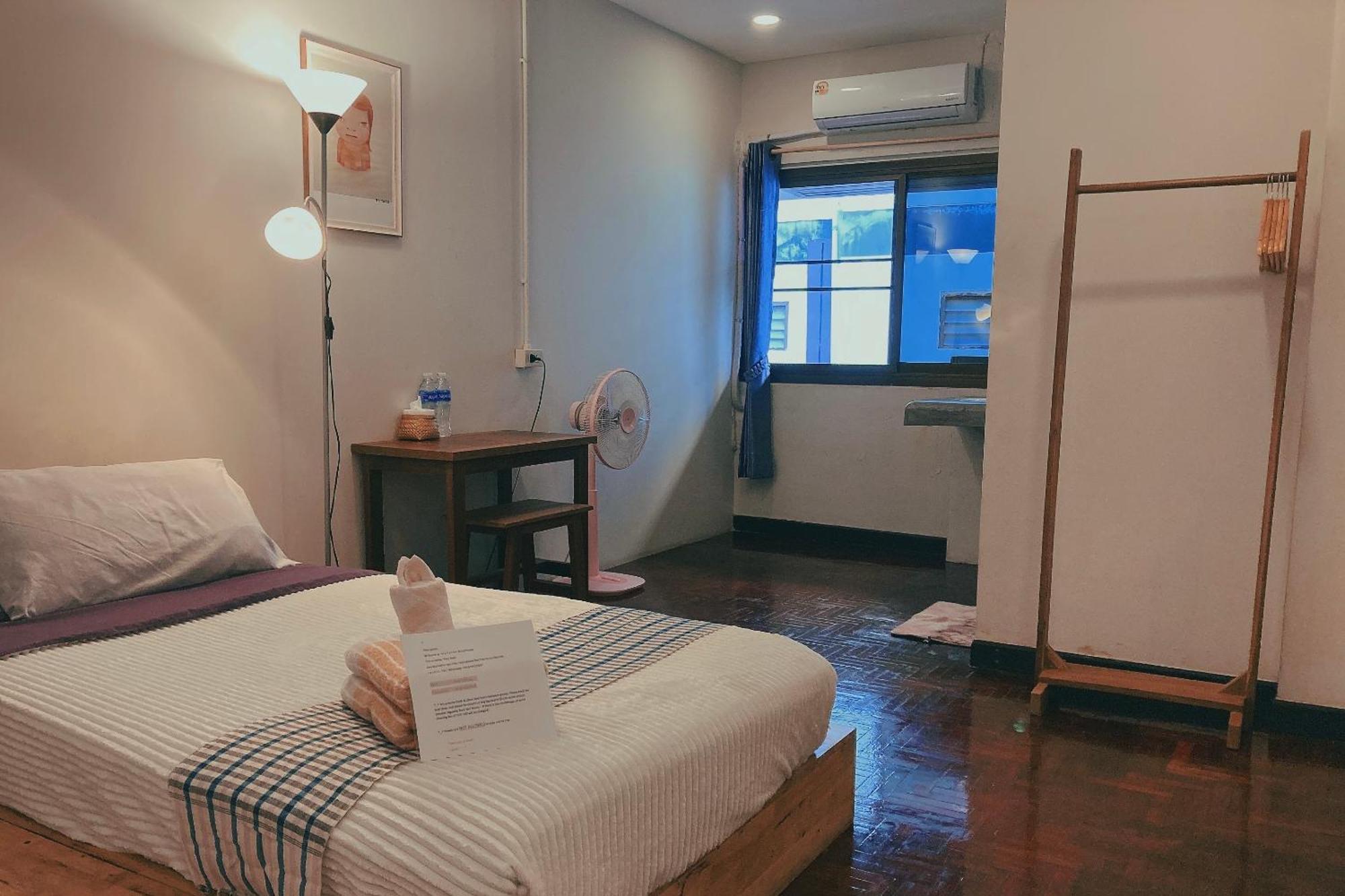 Wayside Guesthouse Чиангмай Экстерьер фото