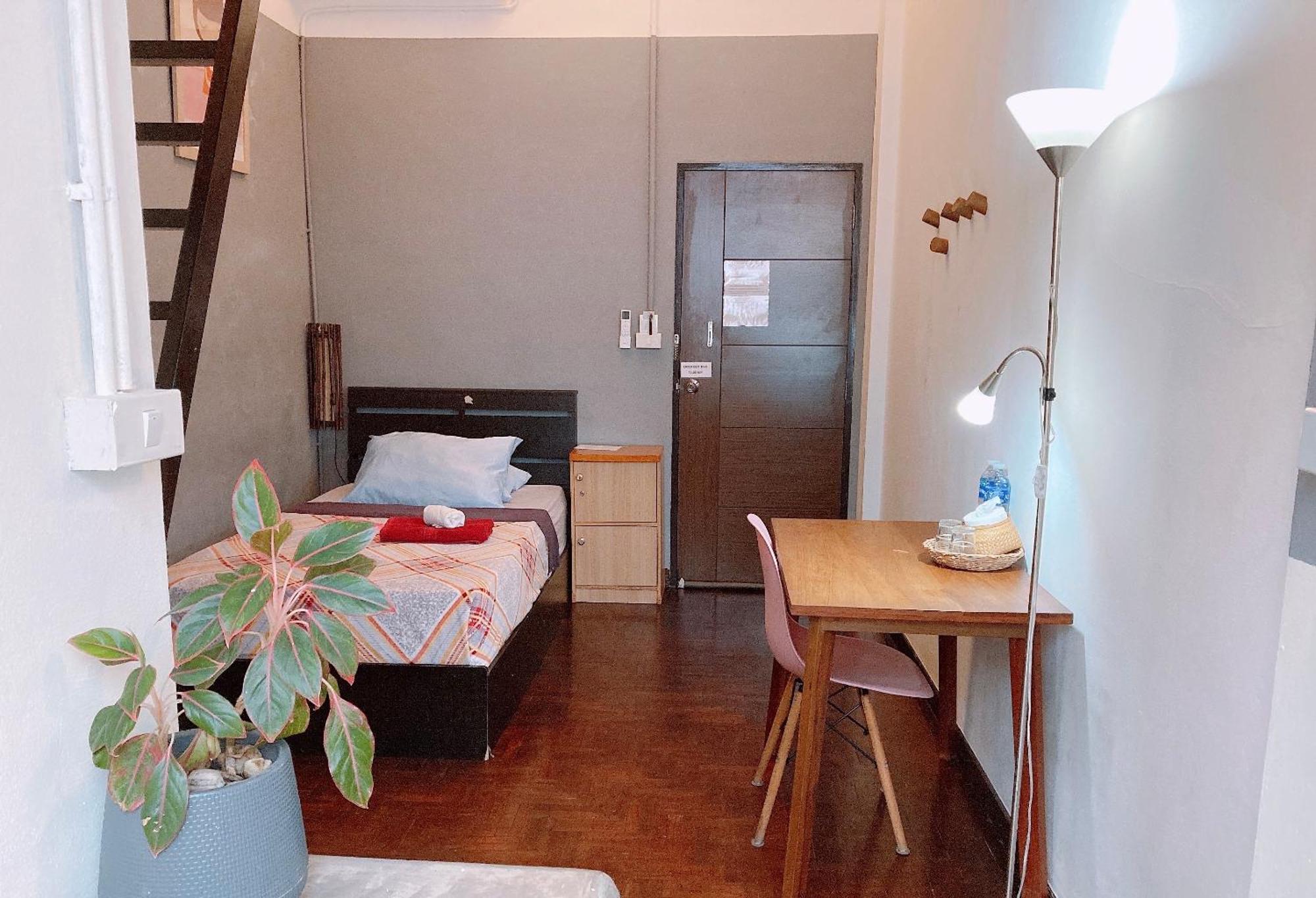 Wayside Guesthouse Чиангмай Экстерьер фото