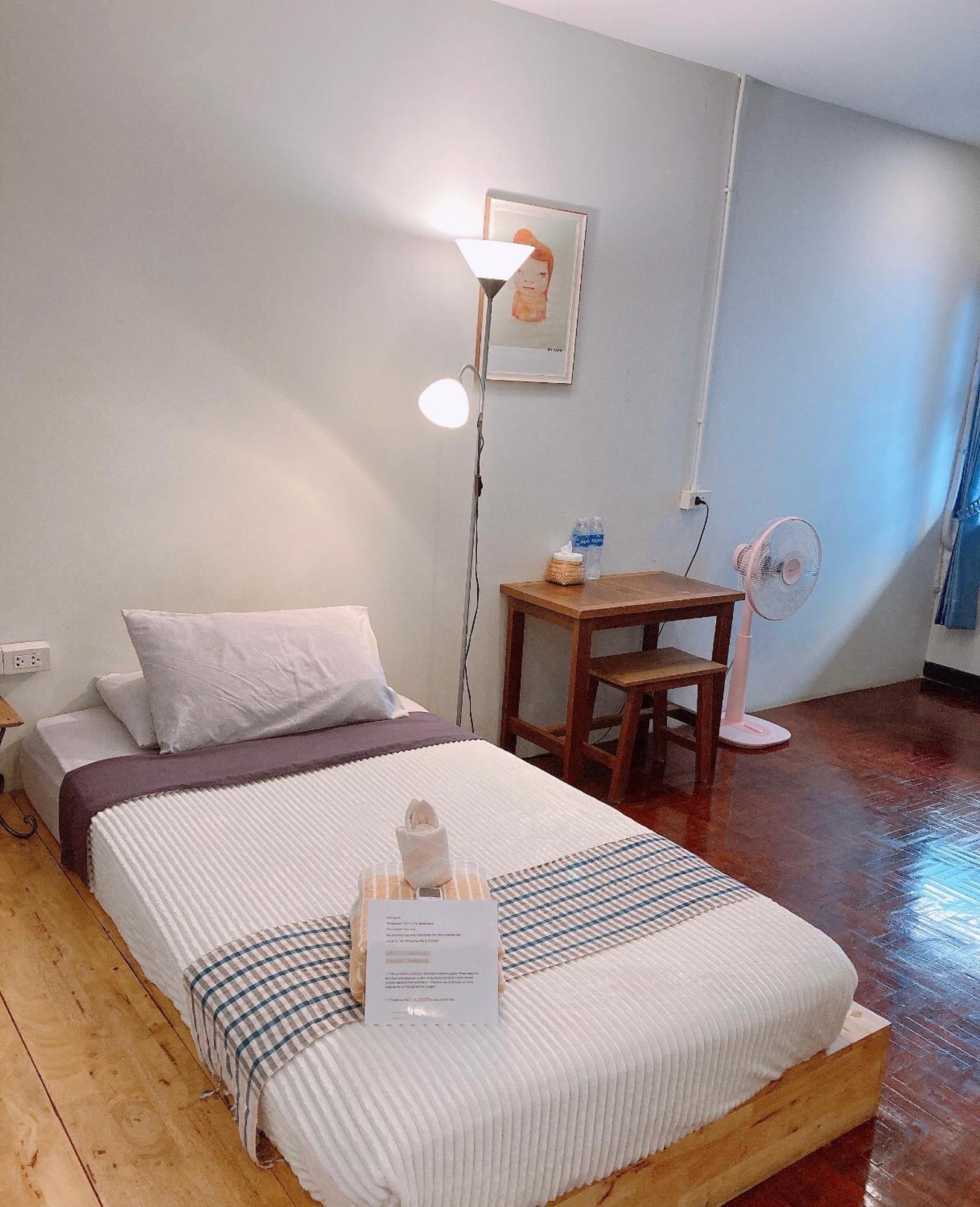 Wayside Guesthouse Чиангмай Экстерьер фото
